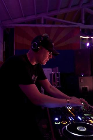Back To The Warehouse 2 - Fraktured Phoenix rave photo 4