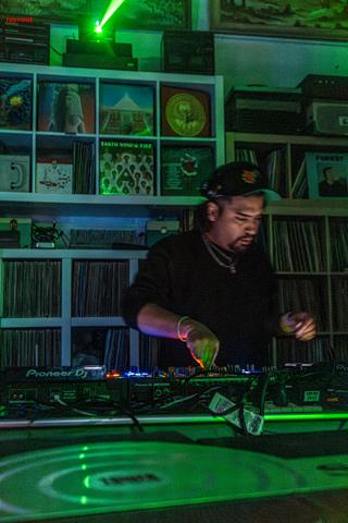 Back To The Warehouse - Fraktured Phoenix rave photo 9