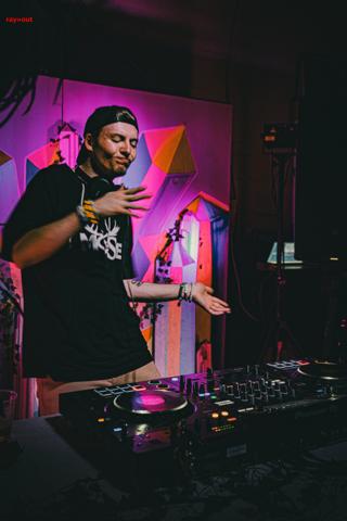 Back To The Warehouse - Fraktured Phoenix rave photo 13