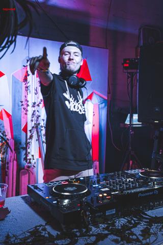 Back To The Warehouse - Fraktured Phoenix rave photo 14