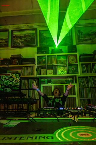 Back To The Warehouse - Fraktured Phoenix rave photo 49