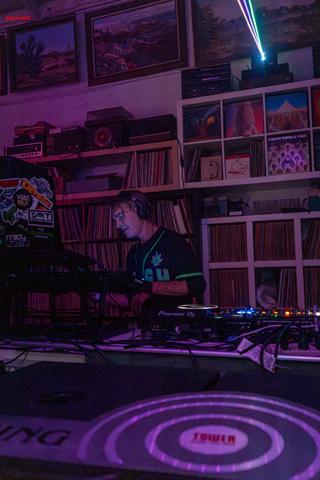 Back To The Warehouse - Fraktured Phoenix rave photo 54