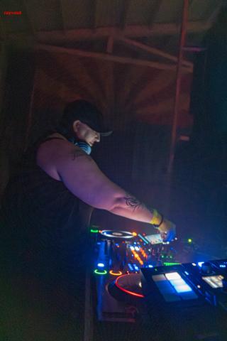 Back To The Warehouse - Fraktured Phoenix rave photo 72