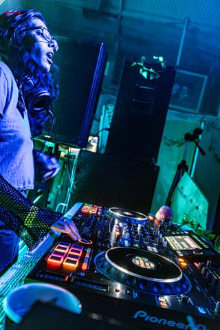 Back To The Warehouse - Fraktured Phoenix rave photo 98