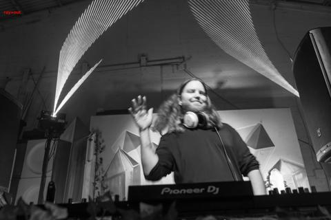 Back To The Warehouse - Fraktured Phoenix rave photo 110