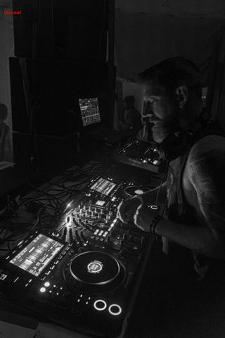 Back To The Warehouse - Fraktured Phoenix rave photo 118