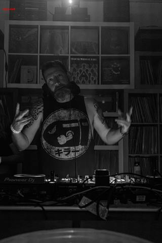 Back To The Warehouse - Fraktured Phoenix rave photo 120
