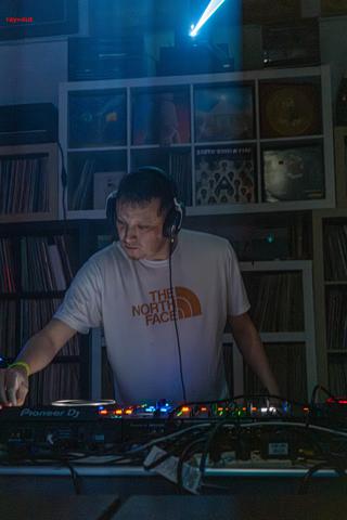 Back To The Warehouse - Fraktured Phoenix rave photo 139