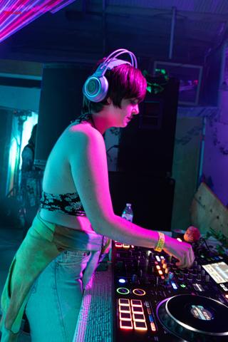 Back To The Warehouse - Fraktured Phoenix rave photo 151