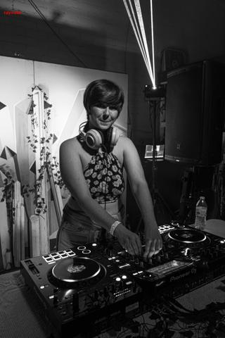 Back To The Warehouse - Fraktured Phoenix rave photo 158