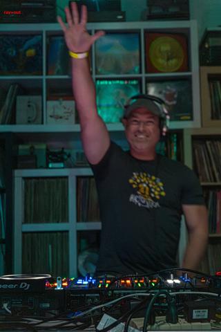 Back To The Warehouse - Fraktured Phoenix rave photo 171