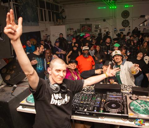 Bass Face photo